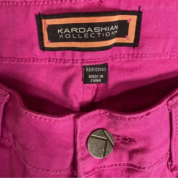 Kardashian Kollection Zip Fly Magenta Denim Stretch Pants - Size 14 - Picture 5 of 9